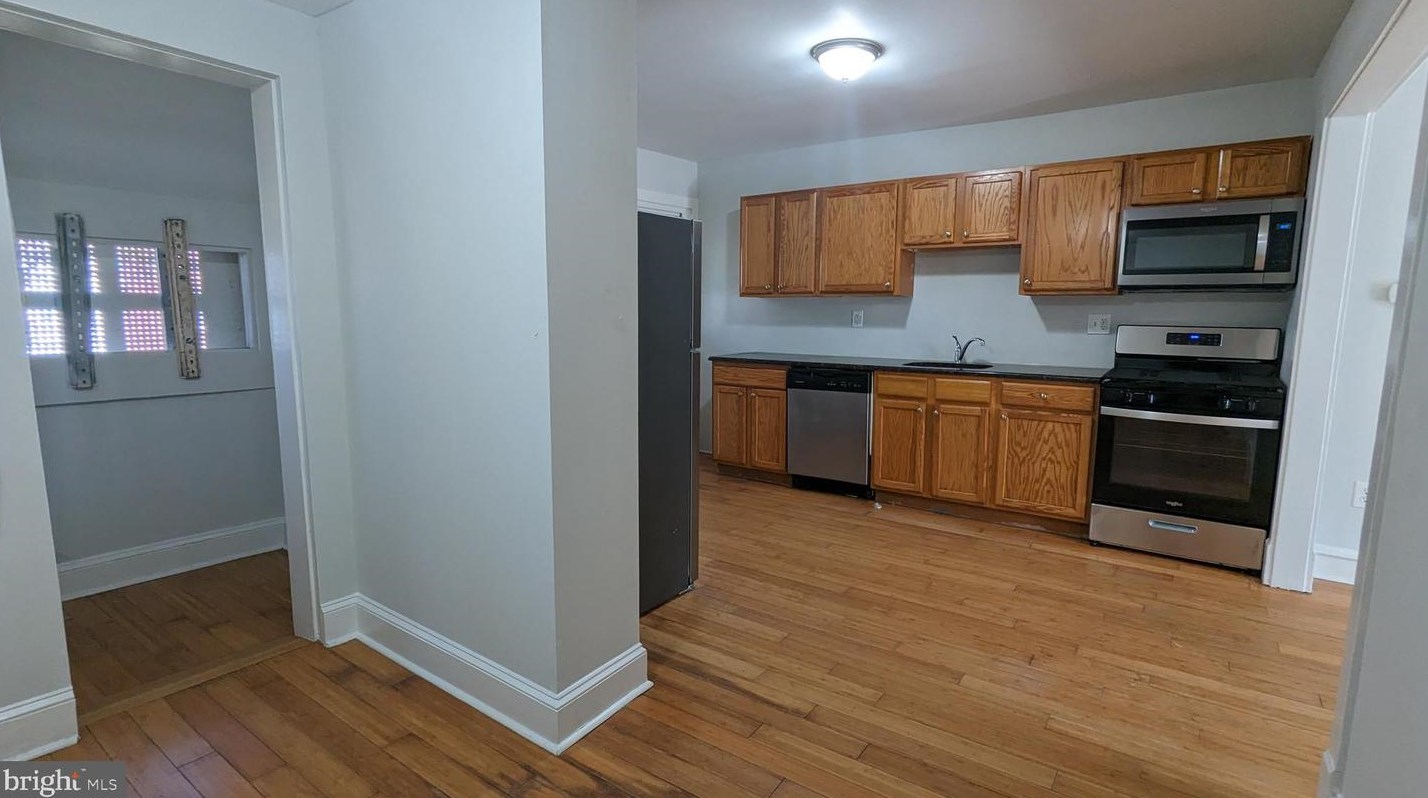 309 Berkley St, Philadelphia PA  19144-4203 exterior