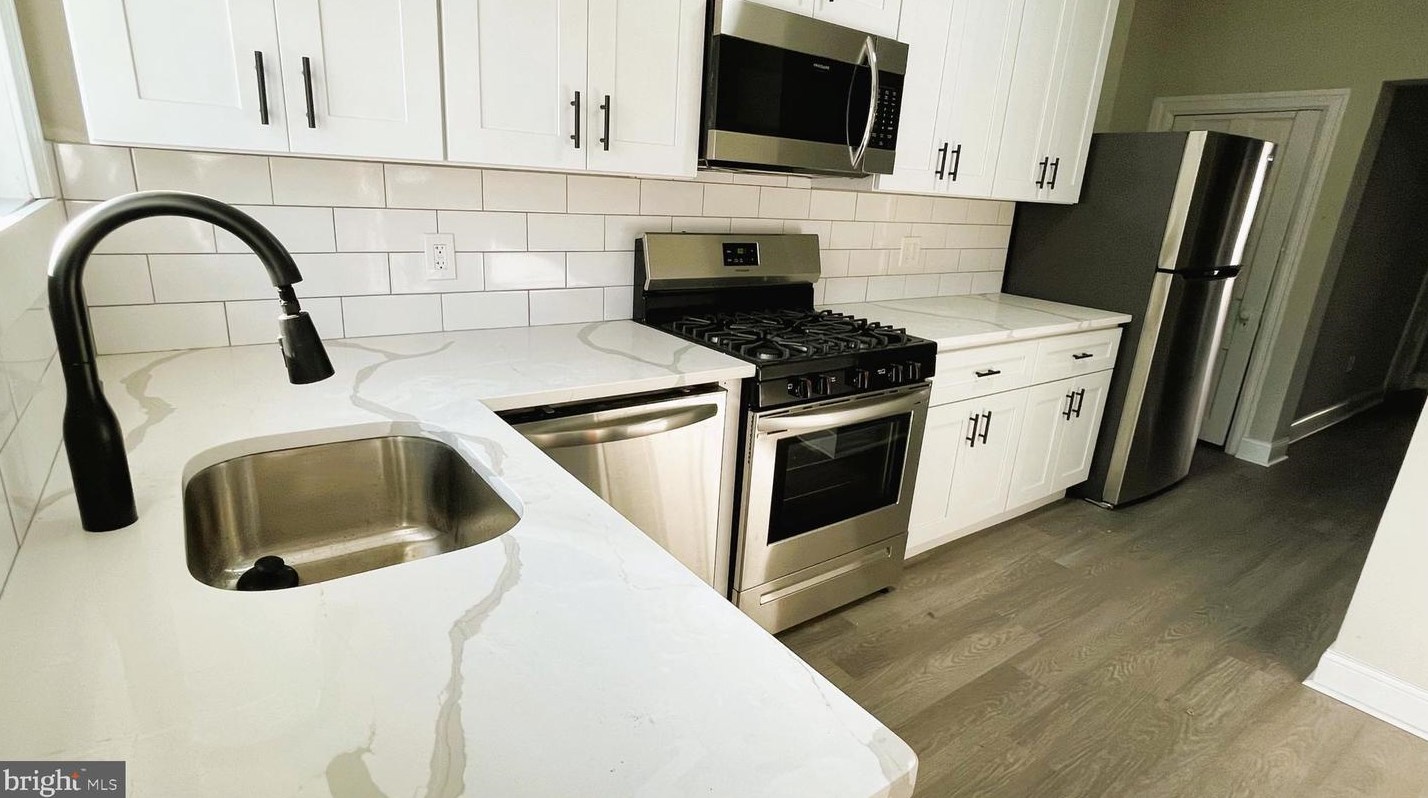 3828 Manayunk Ave, Philadelphia PA  19128-5108 exterior