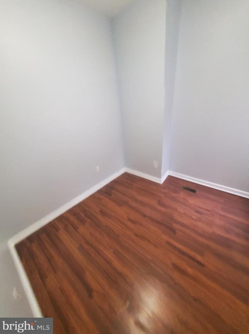 22 Sharpnack St, Philadelphia PA  19119-2235 exterior