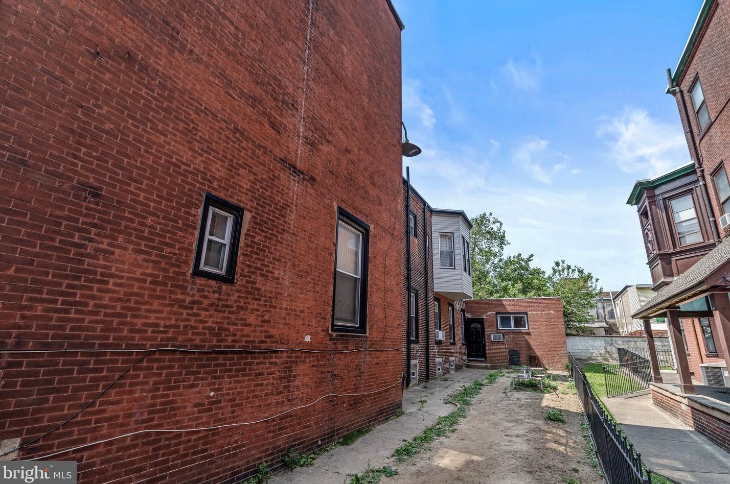 2026 Allegheny Ave, Philadelphia PA  19132-1552 exterior