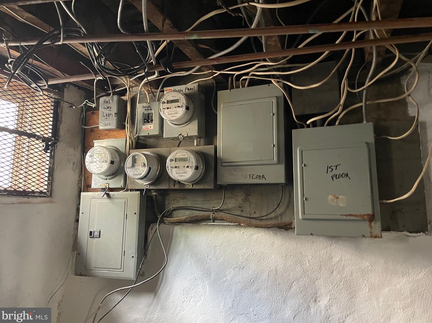 1512 7th St, Philadelphia PA  19122-3605 exterior