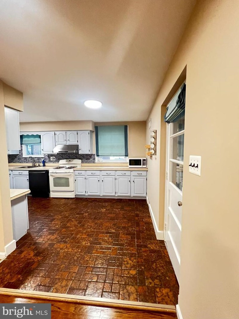 3614 Bellaire Pl, Philadelphia PA  19154-3005 exterior