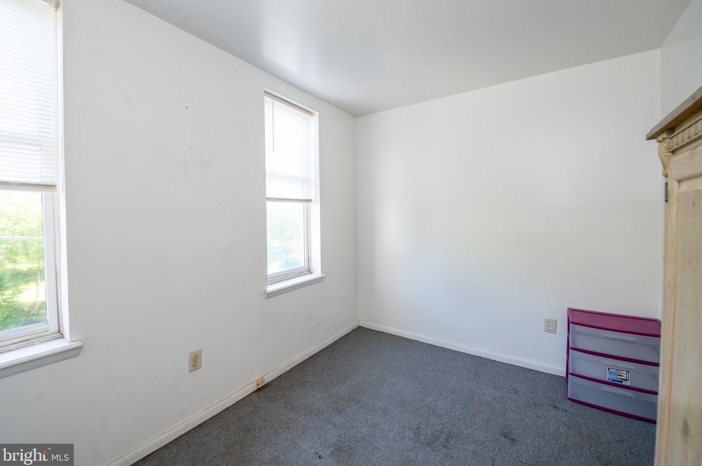 422 Huntingdon St, Philadelphia PA 19133-2619 exterior