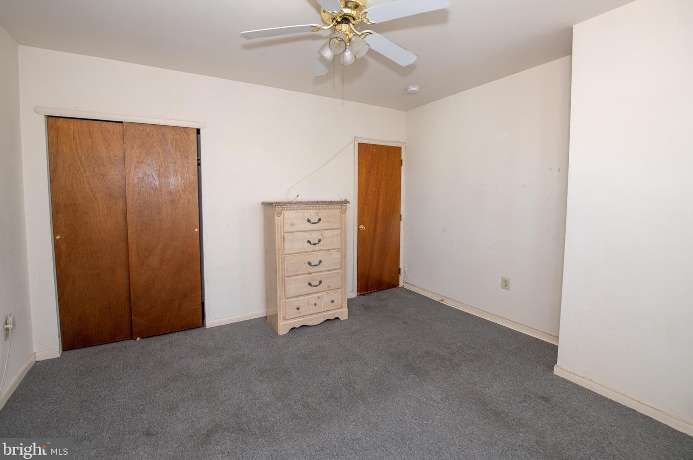 422 Huntingdon St, Philadelphia PA 19133-2619 exterior