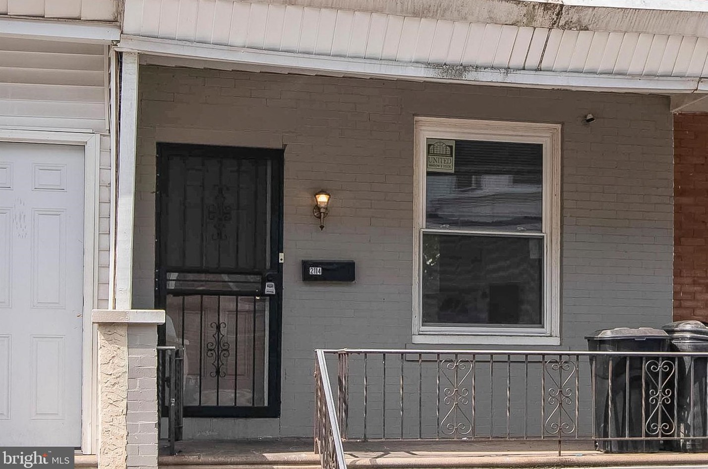 2114 Shields St, Philadelphia PA  19142-1612 exterior