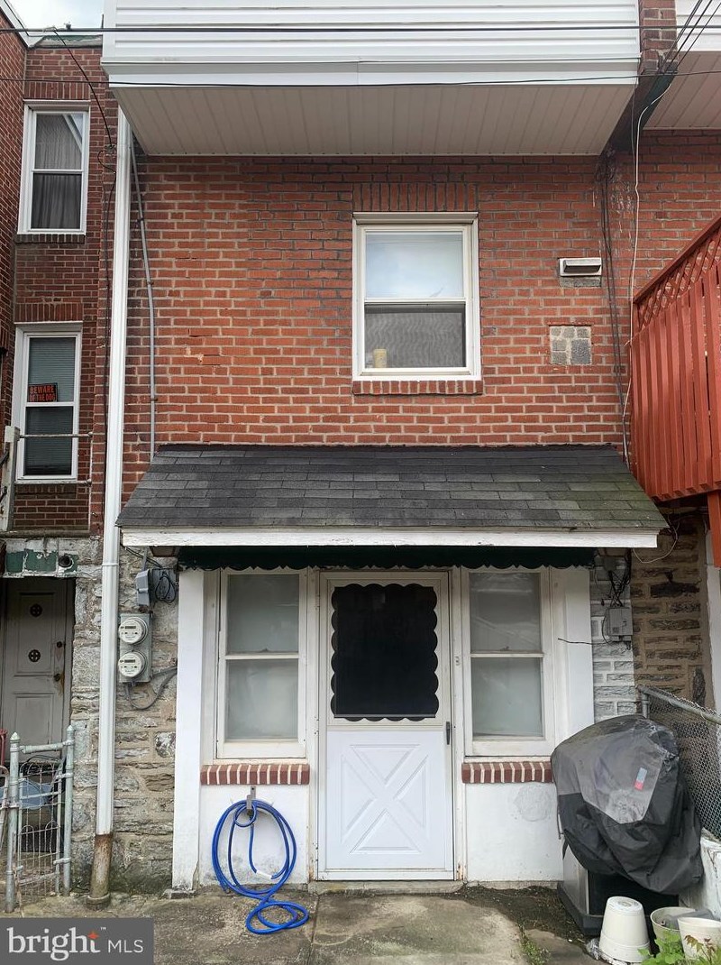 650 Wendover St, Philadelphia PA 19128-1719 exterior