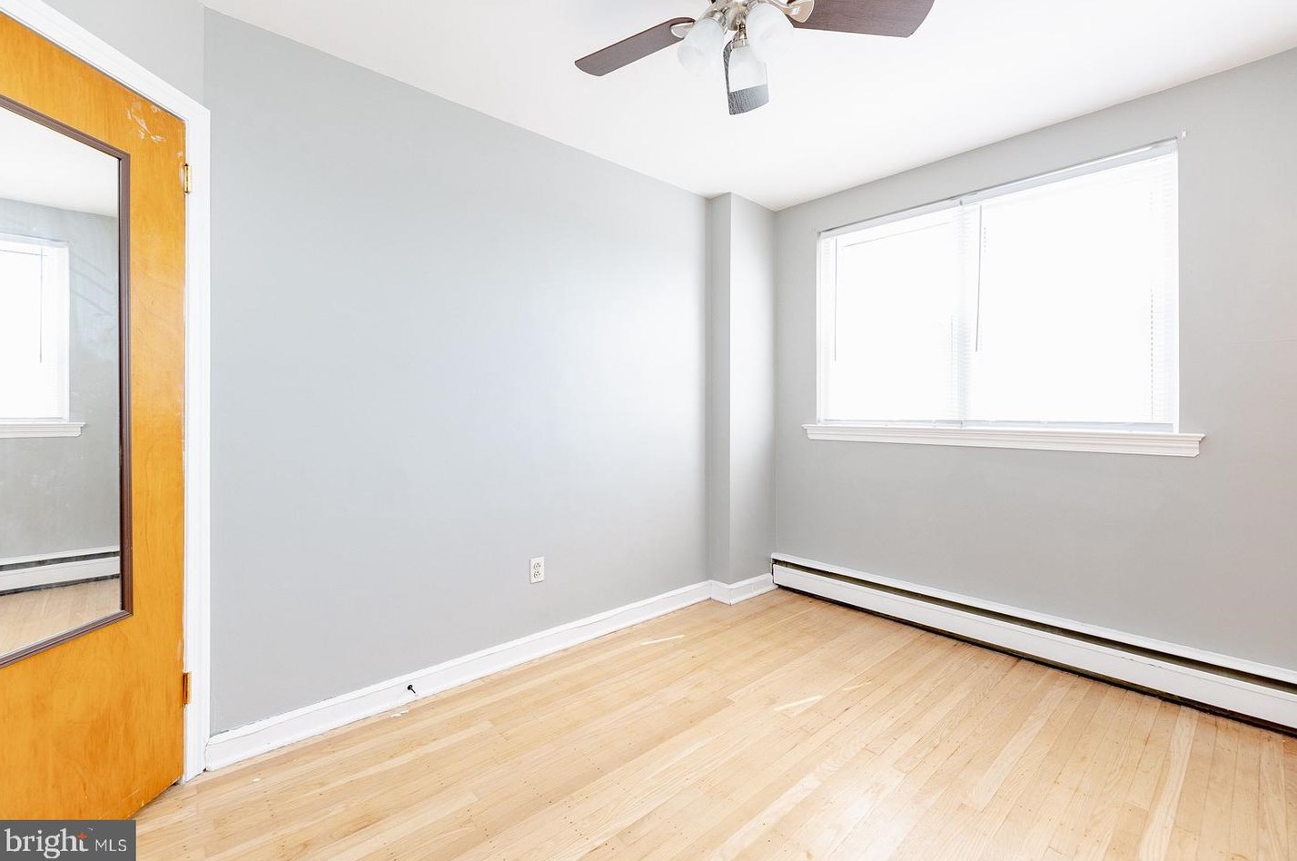 1906 Arthur St, Philadelphia PA 19111-2353 exterior