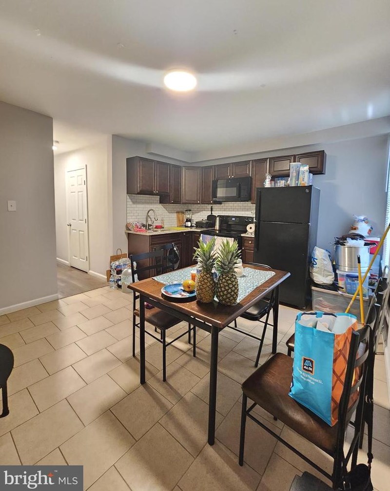 565 Van Kirk St, Philadelphia PA 19135-4011 exterior