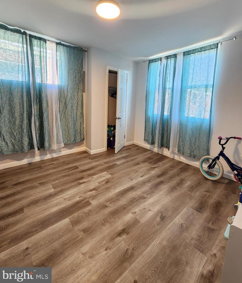 565 Van Kirk St, Philadelphia PA 19135-4011 exterior