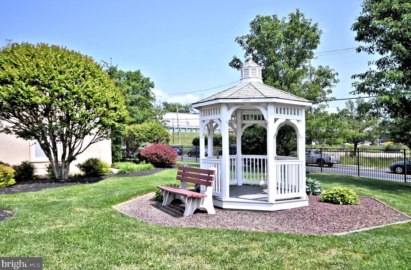 1630 Welsh Rd, Philadelphia PA  19115-5405 exterior