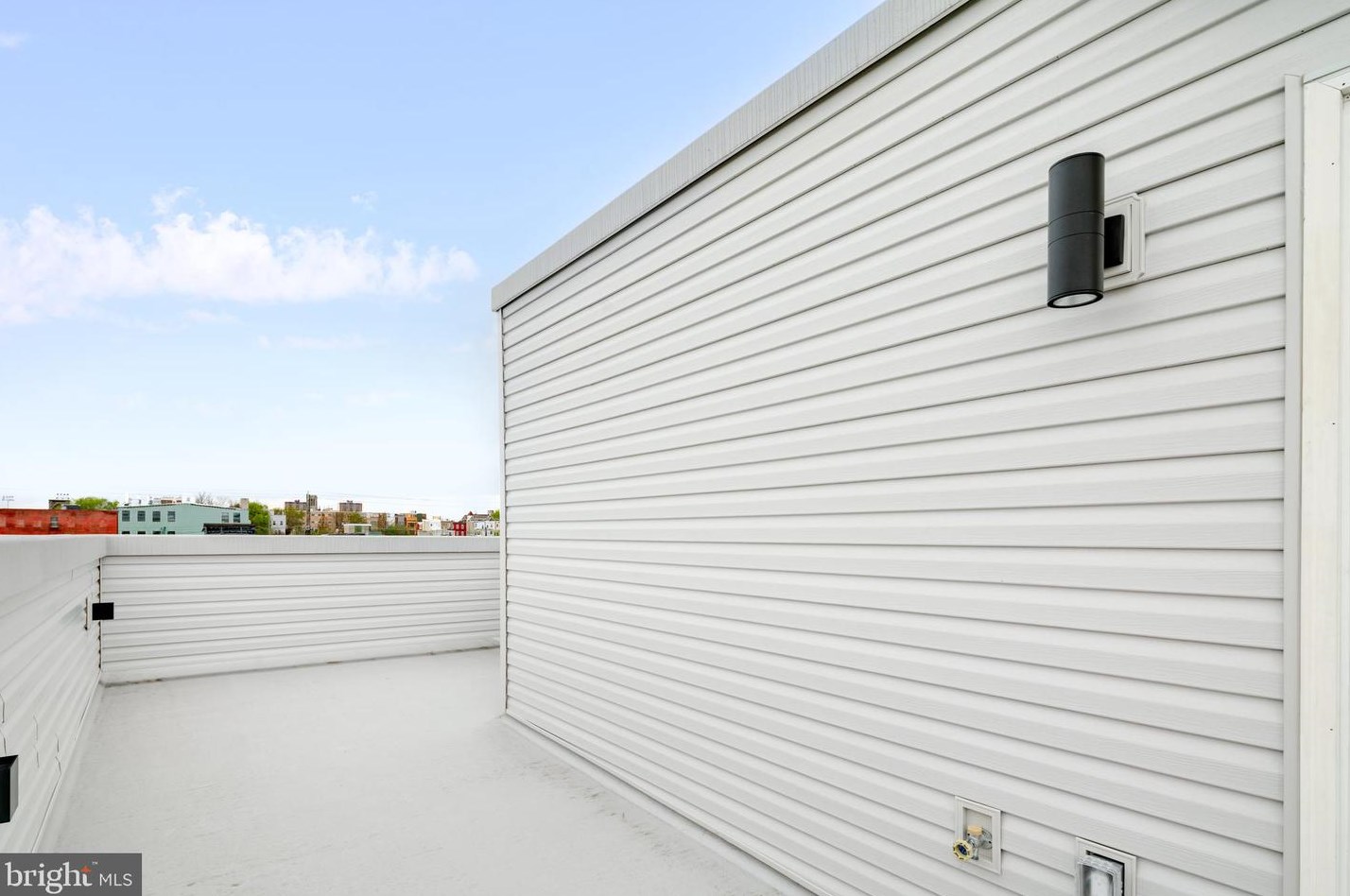 2332 Mutter St, Philadelphia PA  19133-3736 exterior