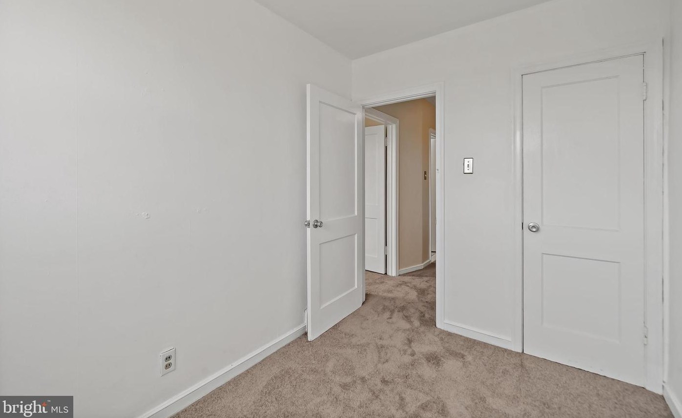 8535 Forrest Ave, Philadelphia PA  19150-2303 exterior