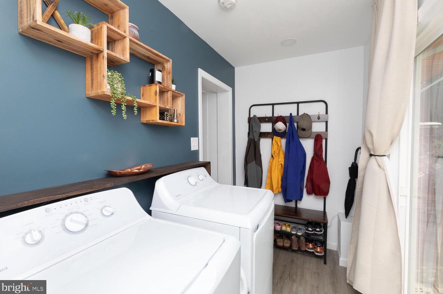 3424 Indian Queen Ln, Philadelphia PA 19129-1520 exterior