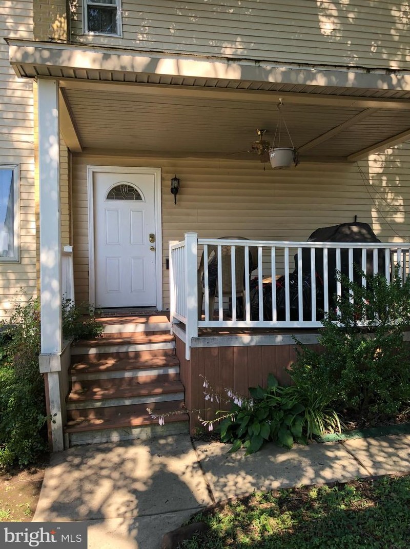 10816 Kelvin Ave, Philadelphia PA  19116-3410 exterior