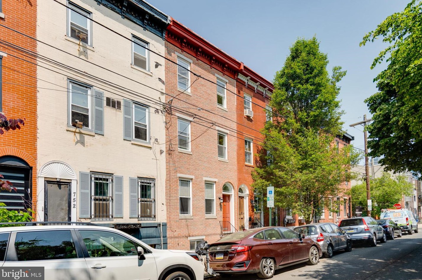 750 18th St, Philadelphia PA  19130-2805 exterior