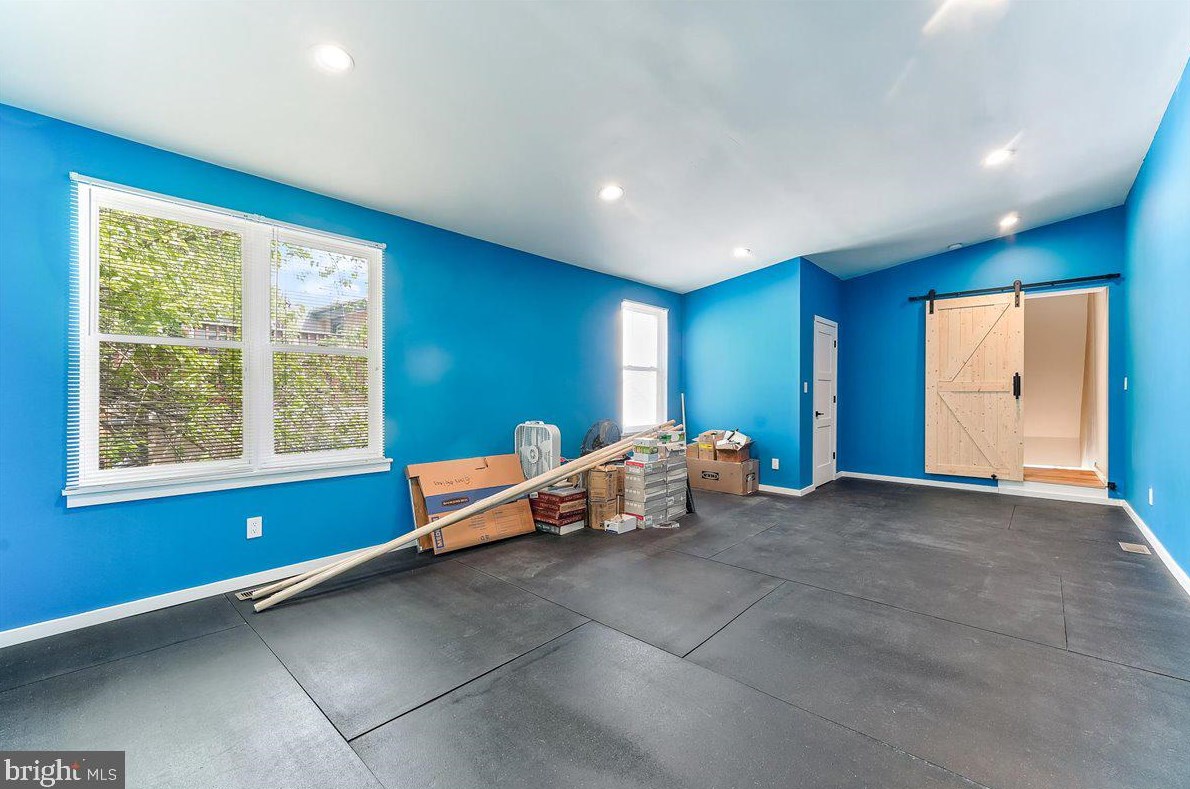 4114 Pechin St, Philadelphia PA  19128-3514 exterior
