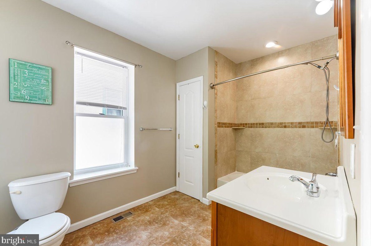 4114 Pechin St, Philadelphia PA  19128-3514 exterior