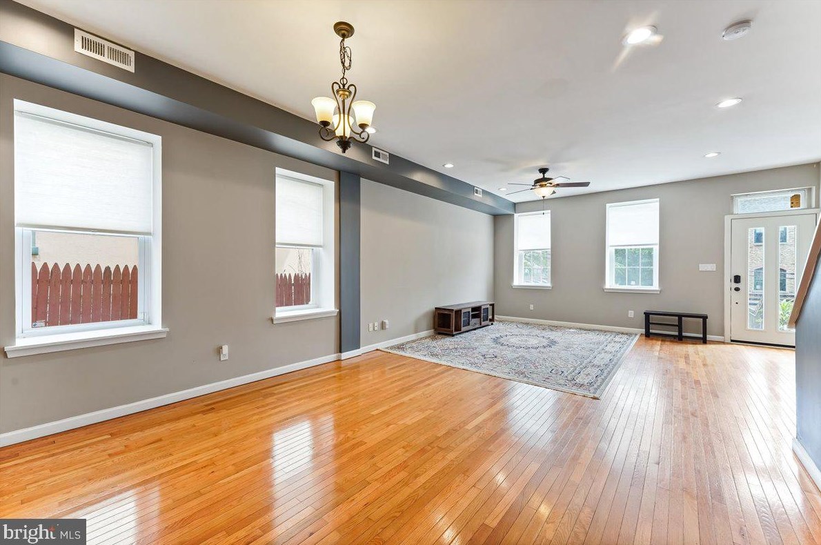 4114 Pechin St, Philadelphia PA  19128-3514 exterior
