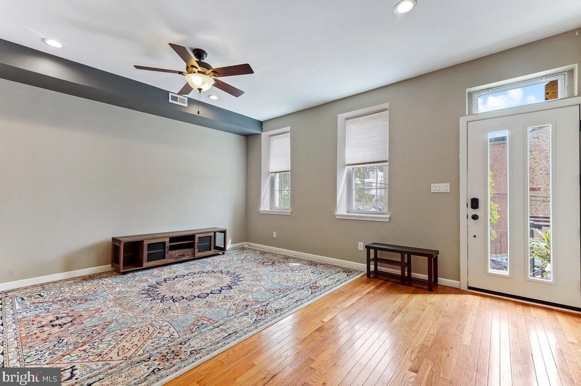 4114 Pechin St, Philadelphia PA  19128-3514 exterior