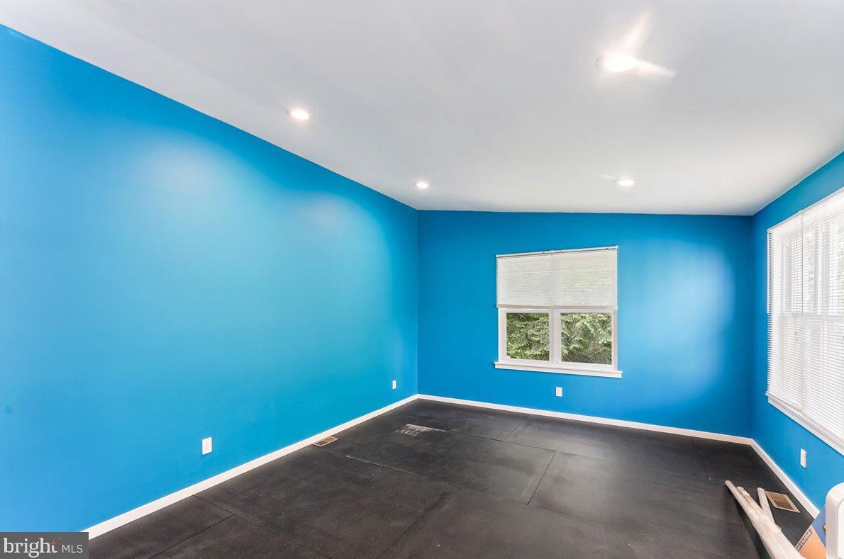 4114 Pechin St, Philadelphia PA  19128-3514 exterior