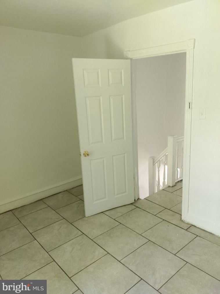 637 Thayer St, Philadelphia PA  19134-1825 exterior