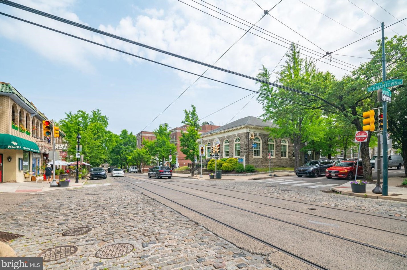 10 Station Ln, Philadelphia PA  19118-2939 exterior