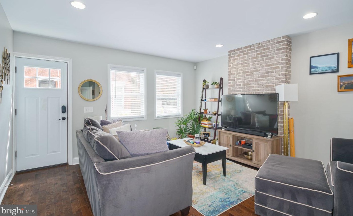 2141 Earp St, Philadelphia PA  19146-4531 exterior