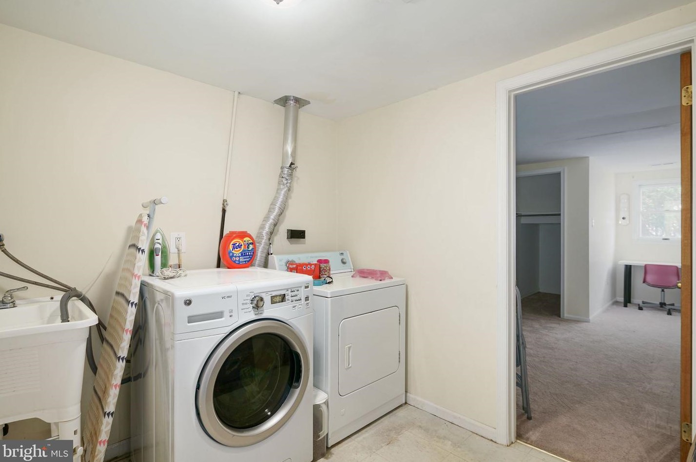 12727 Verda Dr, Philadelphia PA  19154-2045 exterior