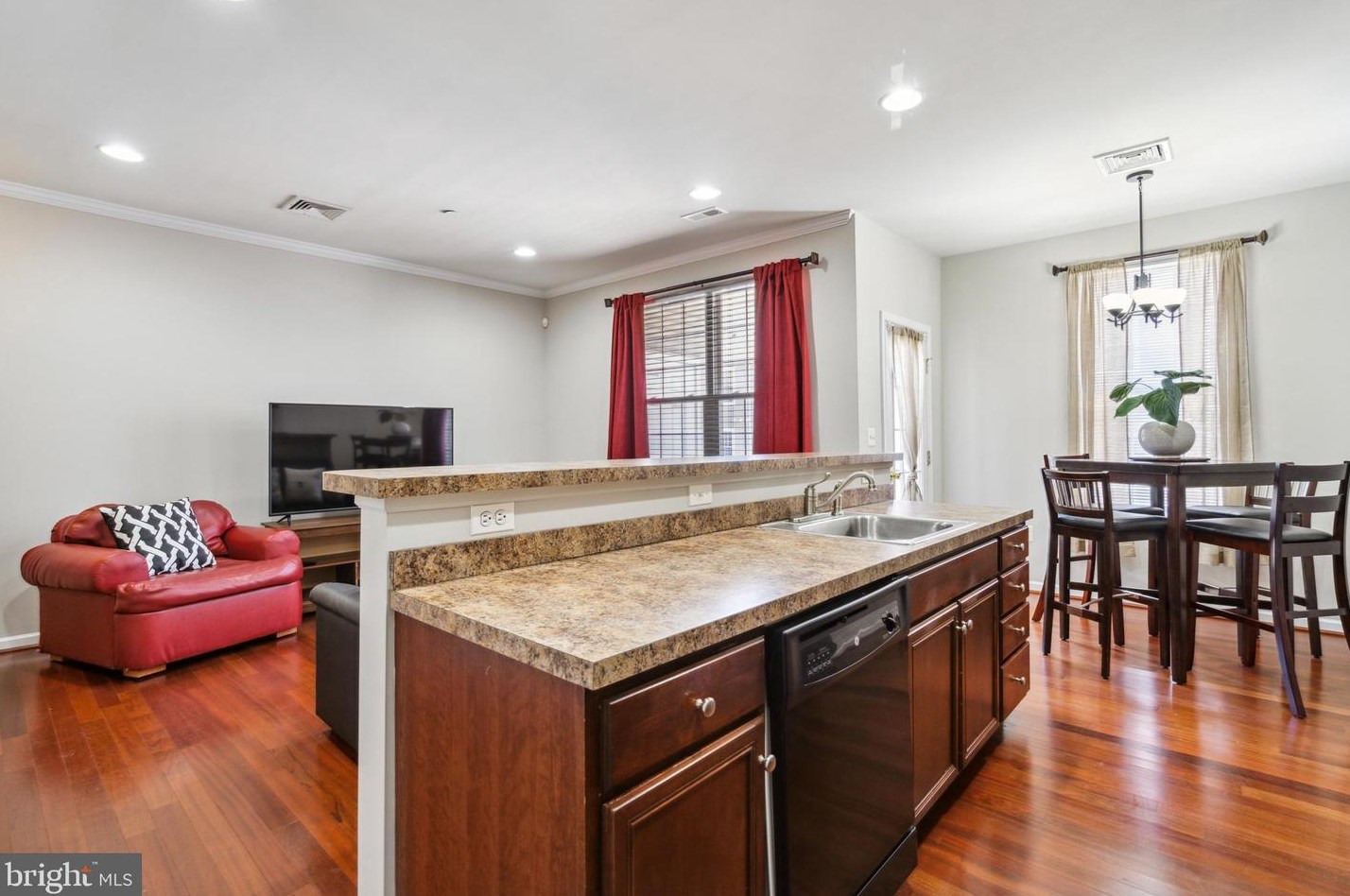 30 Brewerytown Ct, Philadelphia PA 19121-4431 exterior