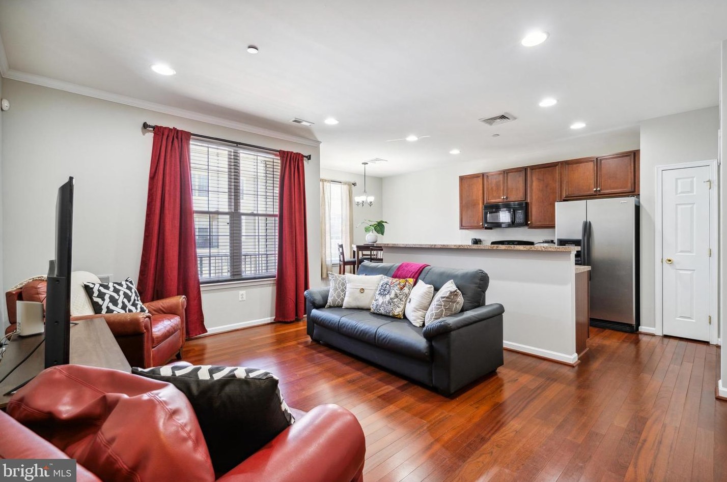 30 Brewerytown Ct, Philadelphia PA 19121-4431 exterior