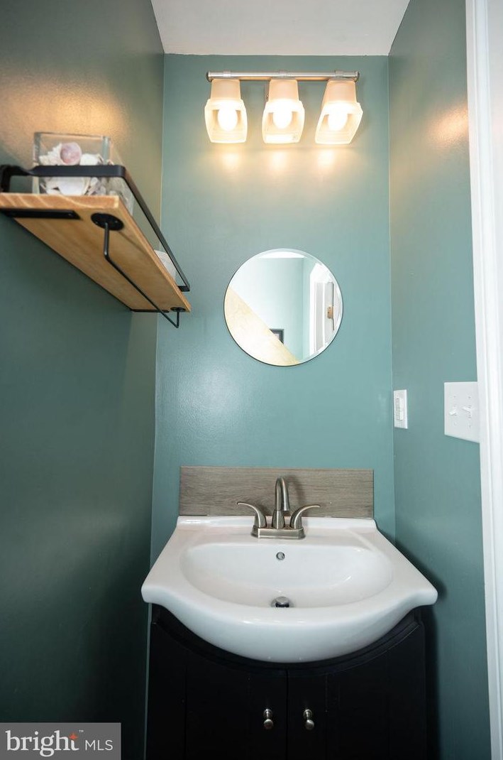 159 Mifflin St, Philadelphia PA 19148-1903 exterior