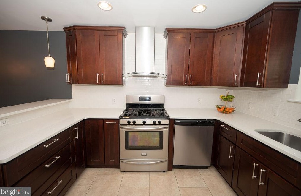 159 Mifflin St, Philadelphia PA 19148-1903 exterior