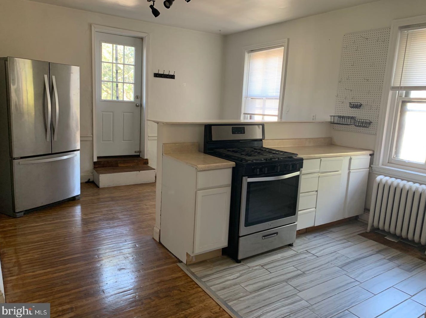 3701 Baring St, Philadelphia PA 19104-2305 exterior