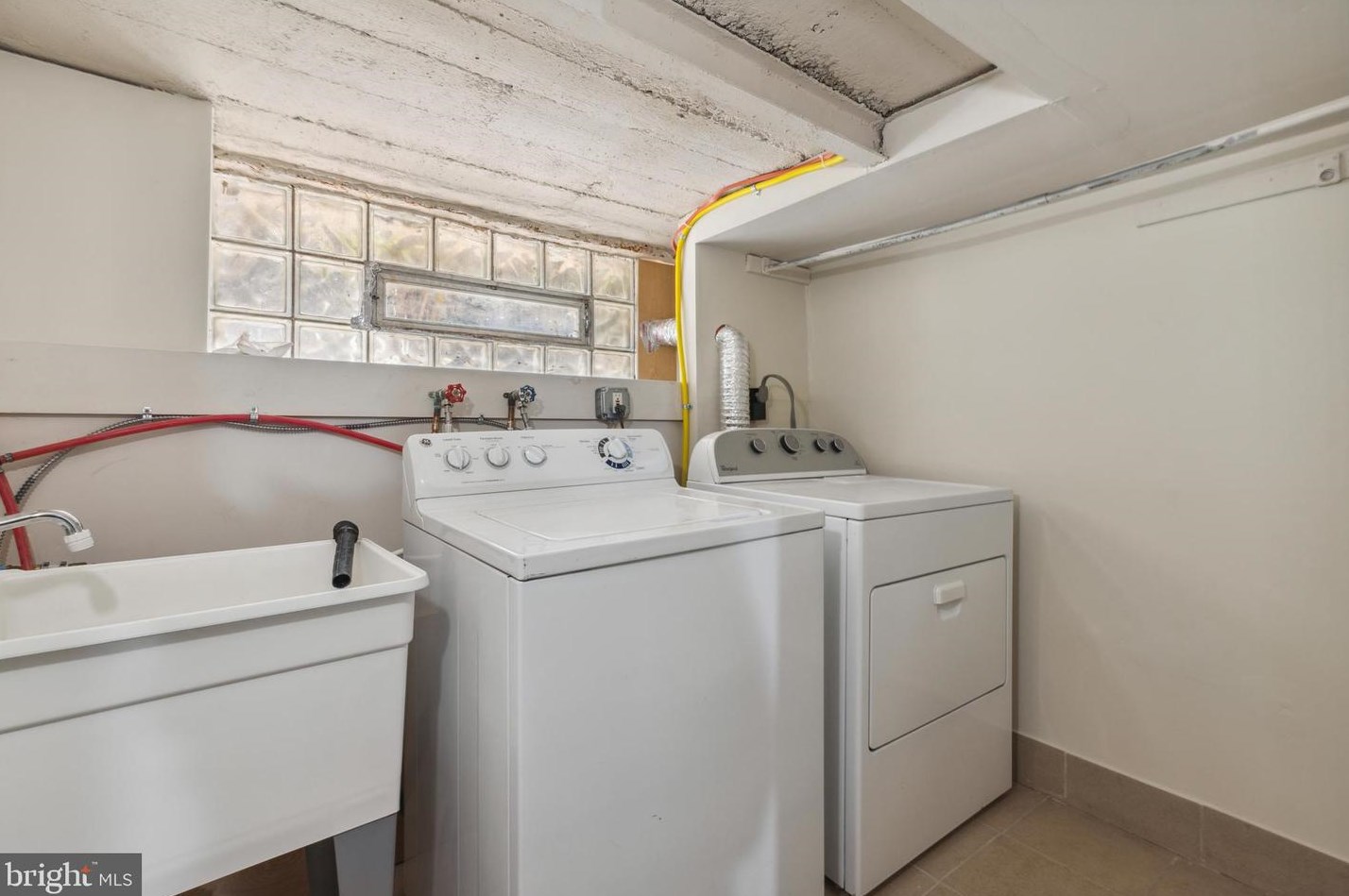 515 Sanger St, Philadelphia PA 19120-1719 exterior