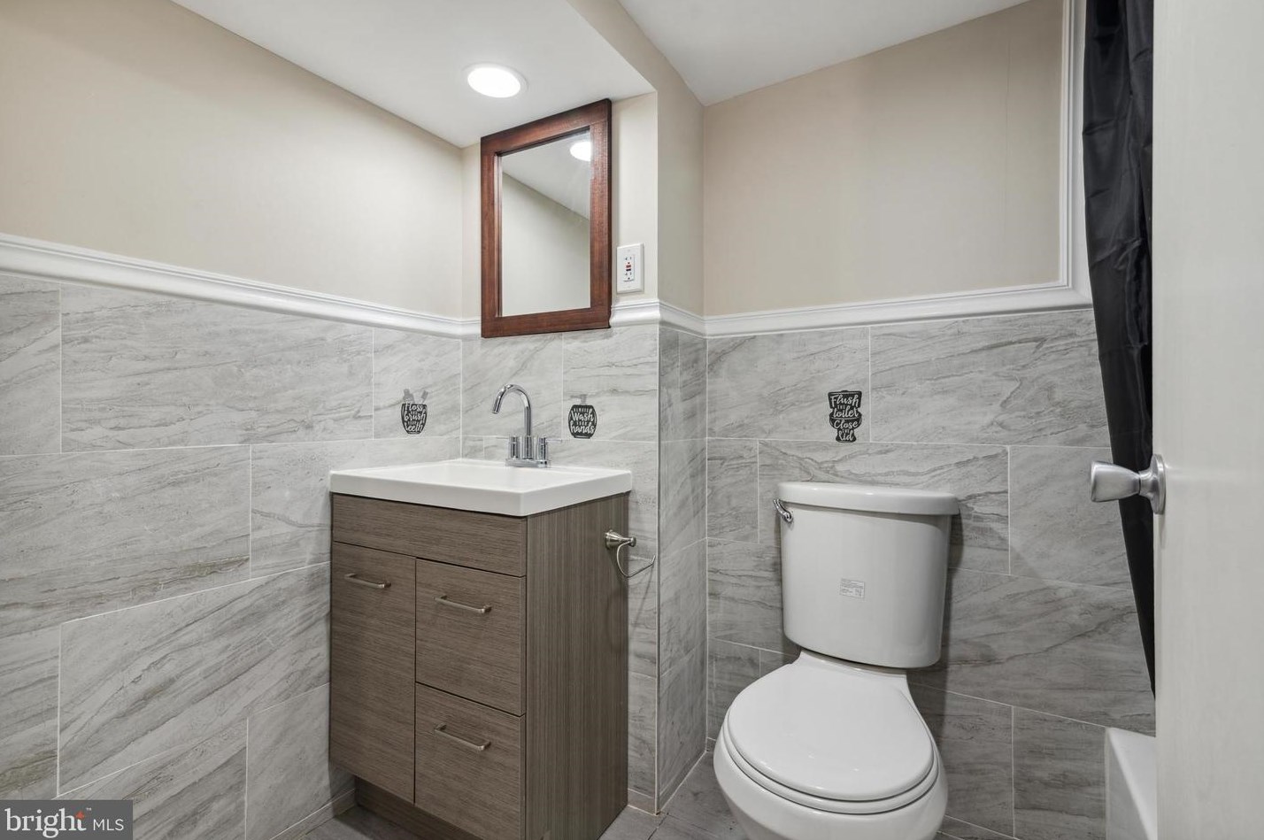 515 Sanger St, Philadelphia PA 19120-1719 exterior