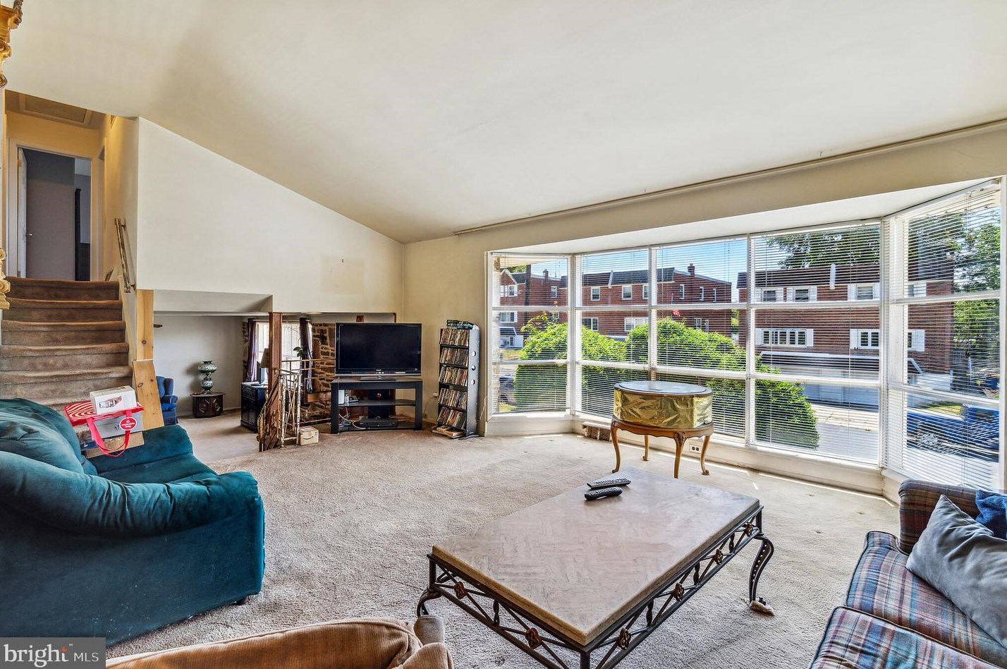 607 Renz St, Philadelphia PA 19128-1419 exterior