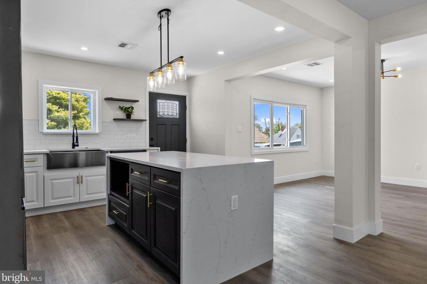 9312 Treaty Rd, Philadelphia PA  19114-3510 exterior