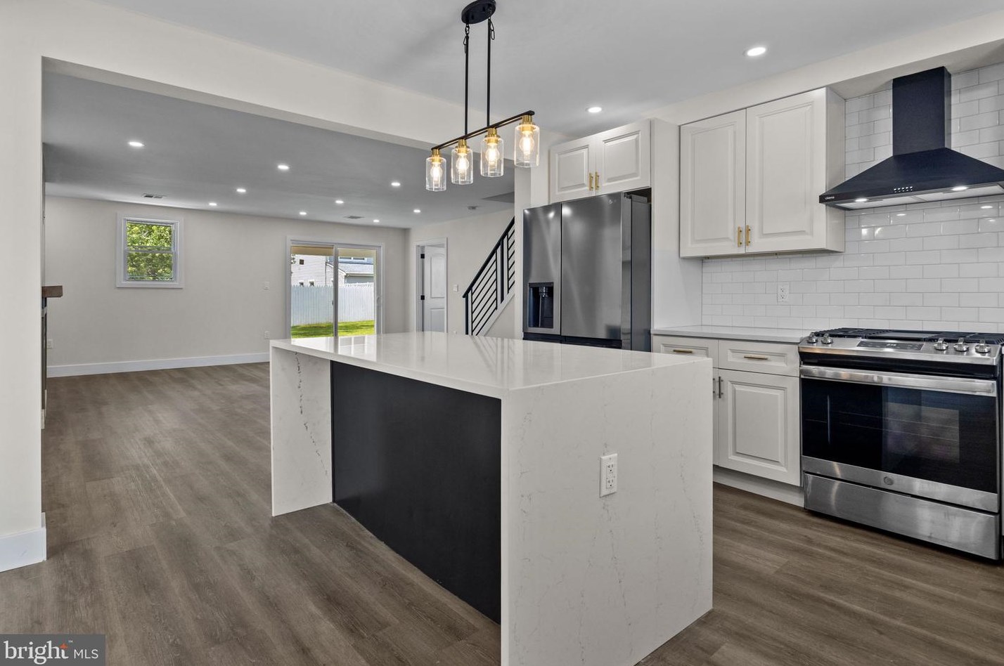 9312 Treaty Rd, Philadelphia PA  19114-3510 exterior