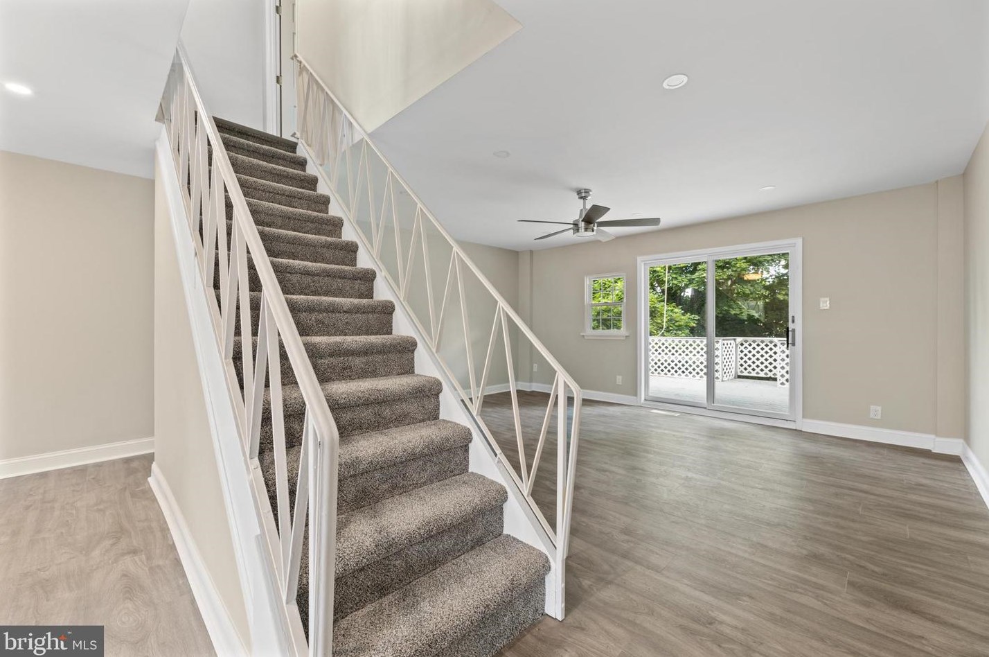 3579 Nottingham Ln, Philadelphia PA 19114-1403 exterior