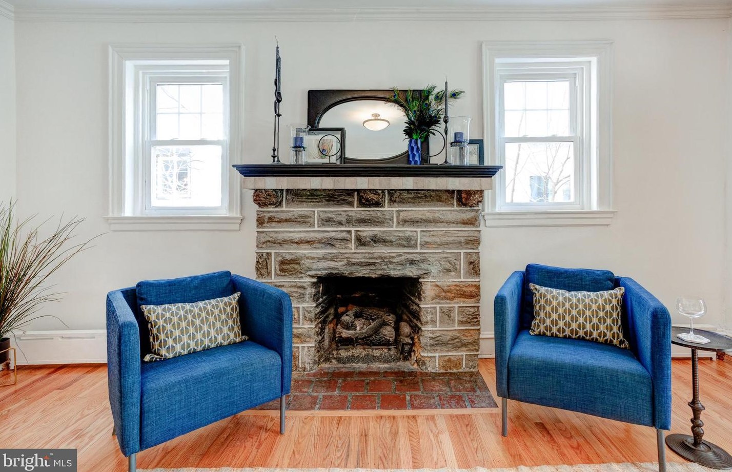 8413 Anderson St, Philadelphia PA  19118-2801 exterior