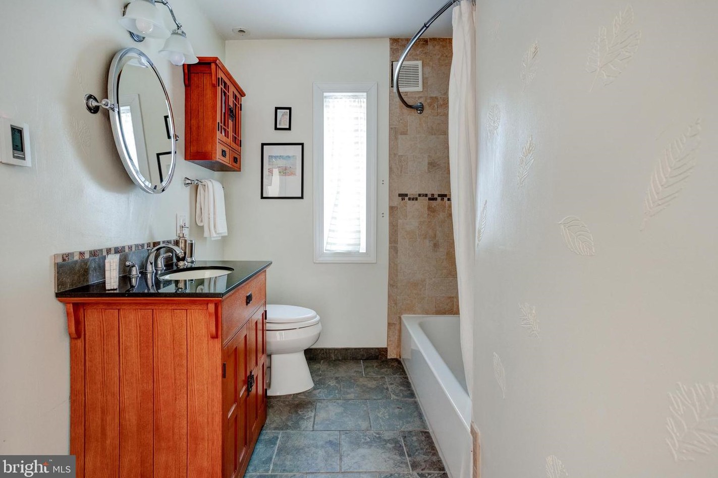 8413 Anderson St, Philadelphia PA  19118-2801 exterior