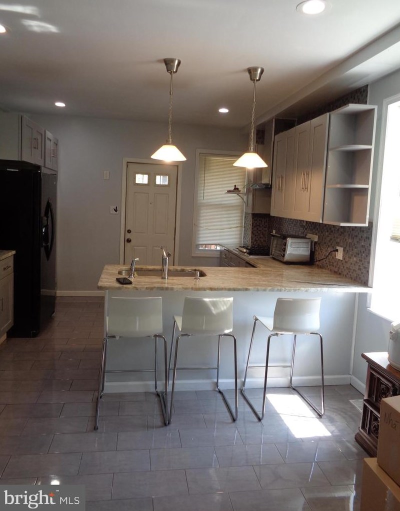 237 Somerville Ave, Philadelphia PA 19120-3223 exterior