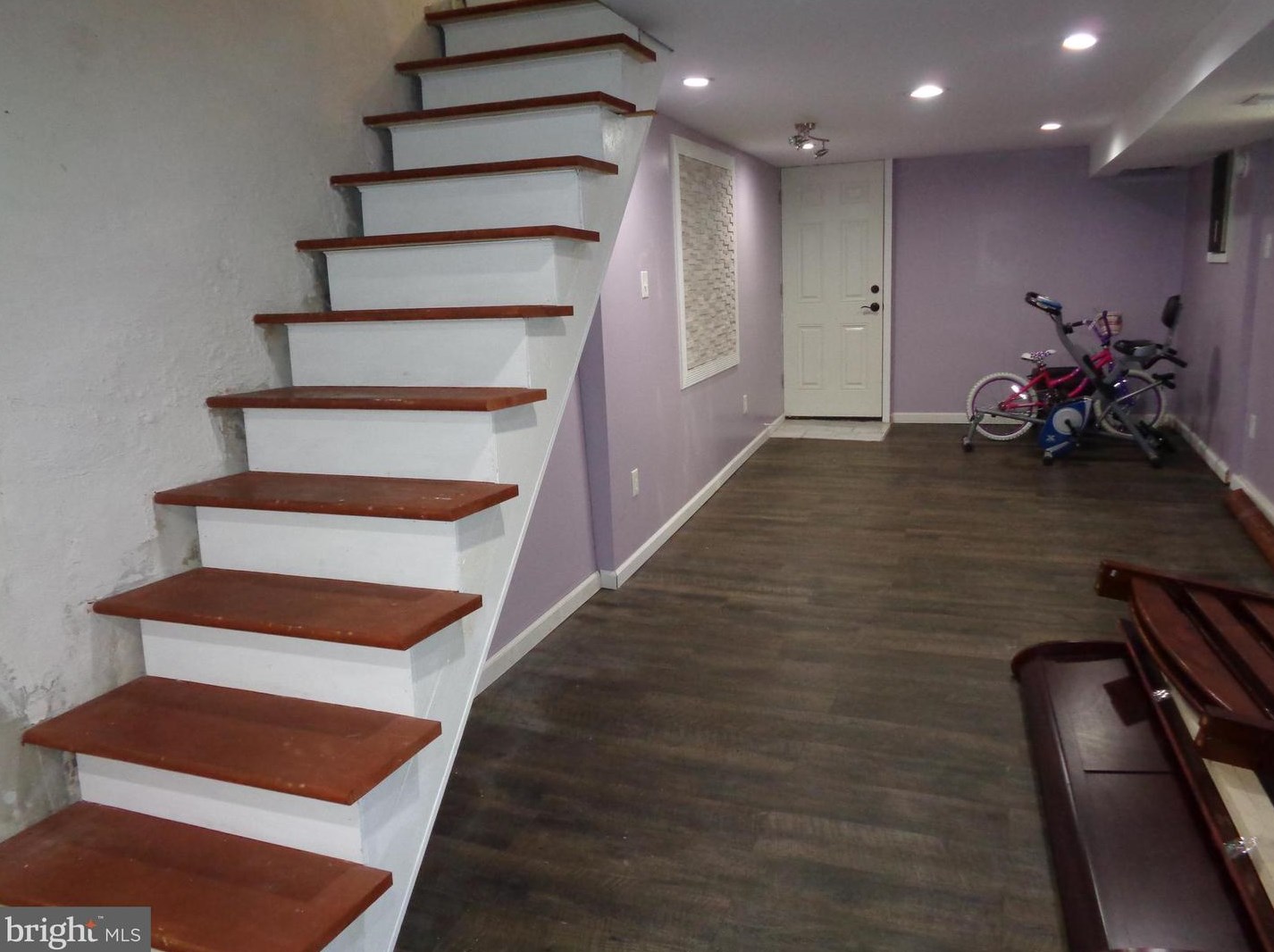 237 Somerville Ave, Philadelphia PA 19120-3223 exterior