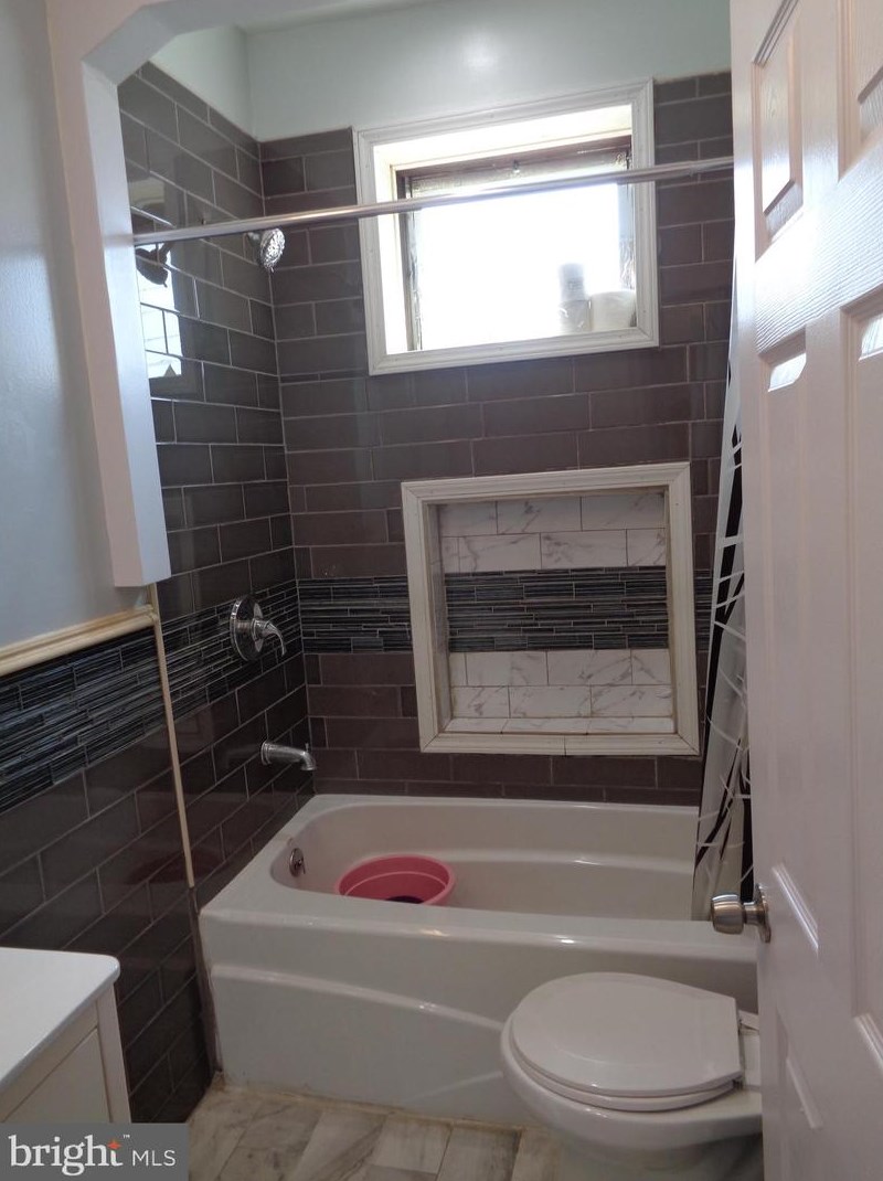 237 Somerville Ave, Philadelphia PA 19120-3223 exterior