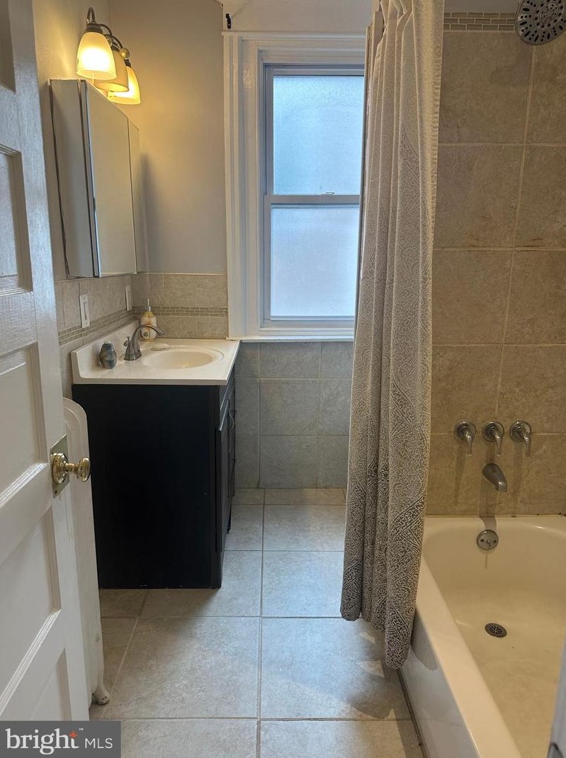 4533 Devereaux St, Philadelphia PA  19135-3605 exterior