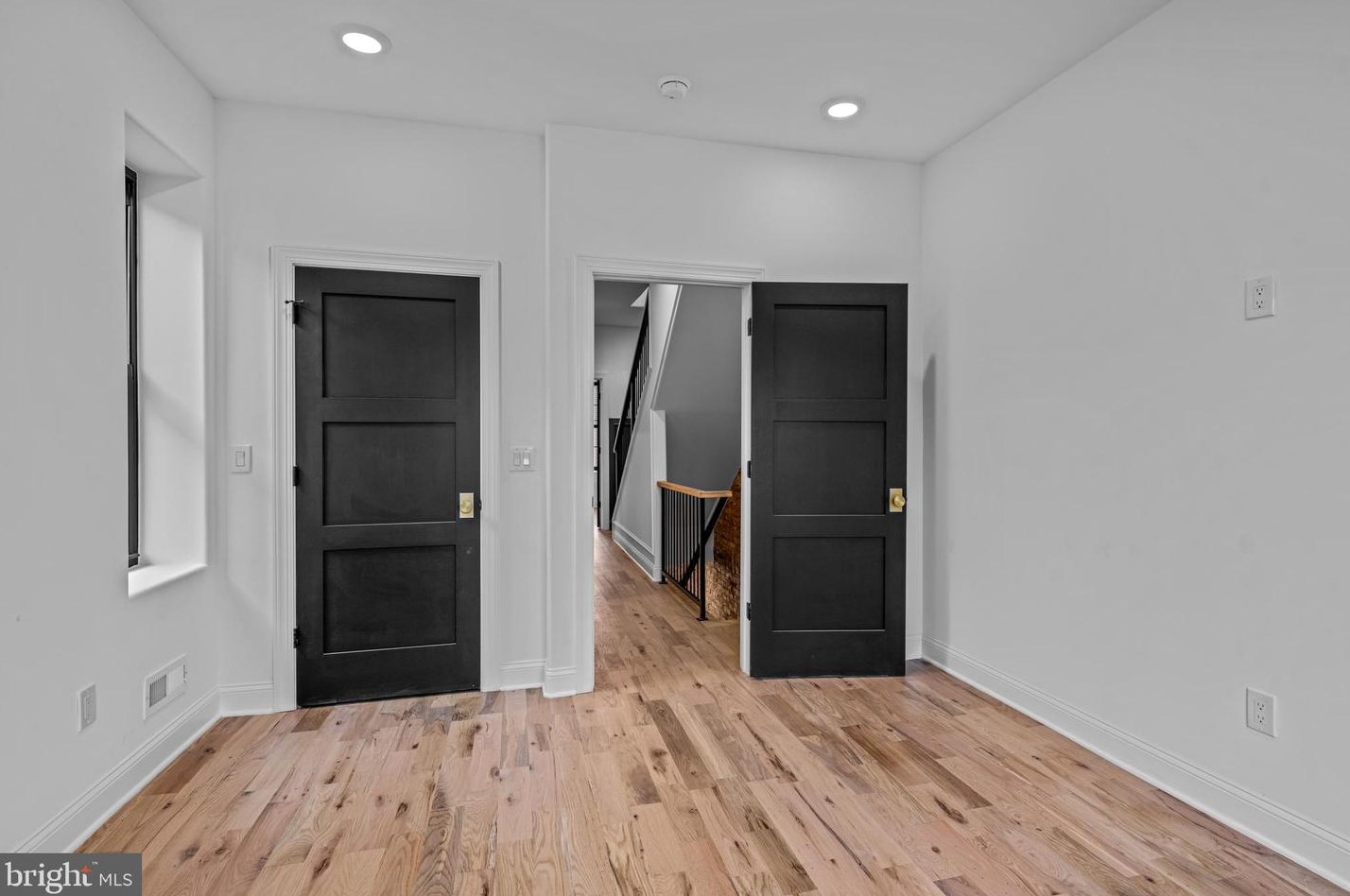 1106 Watkins St, Philadelphia PA  19148-1521 exterior