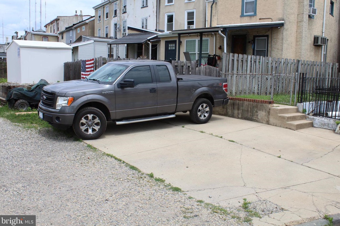 4730 Umbria St, Philadelphia PA  19127-1921 exterior