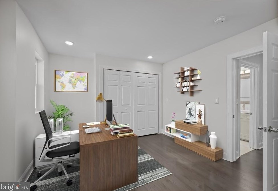 6012 Cedarhurst St, Philadelphia PA  19143-3105 exterior