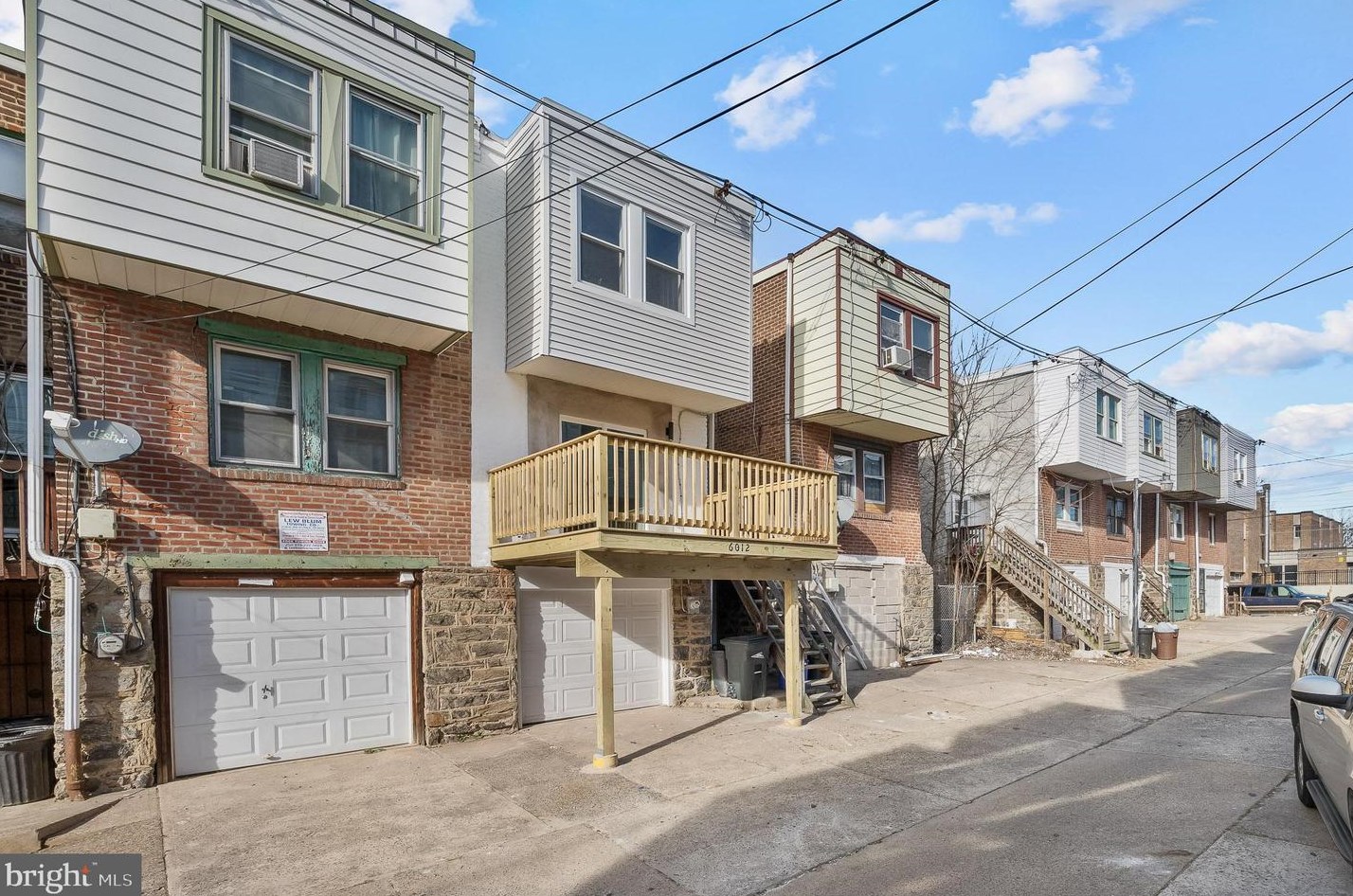 6012 Cedarhurst St, Philadelphia PA  19143-3105 exterior