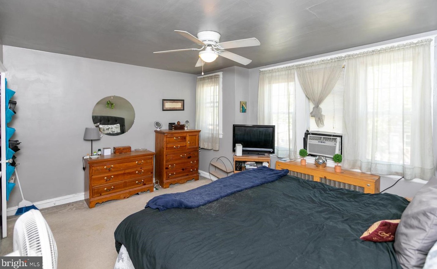 4114 Hellerman St, Philadelphia PA 19149-3134 exterior